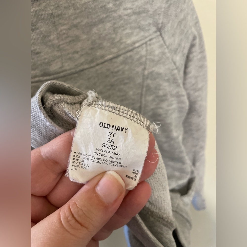 ✨Toddler Girl Old Navy Grey Jacket Size 2T - Picture 7 of 8